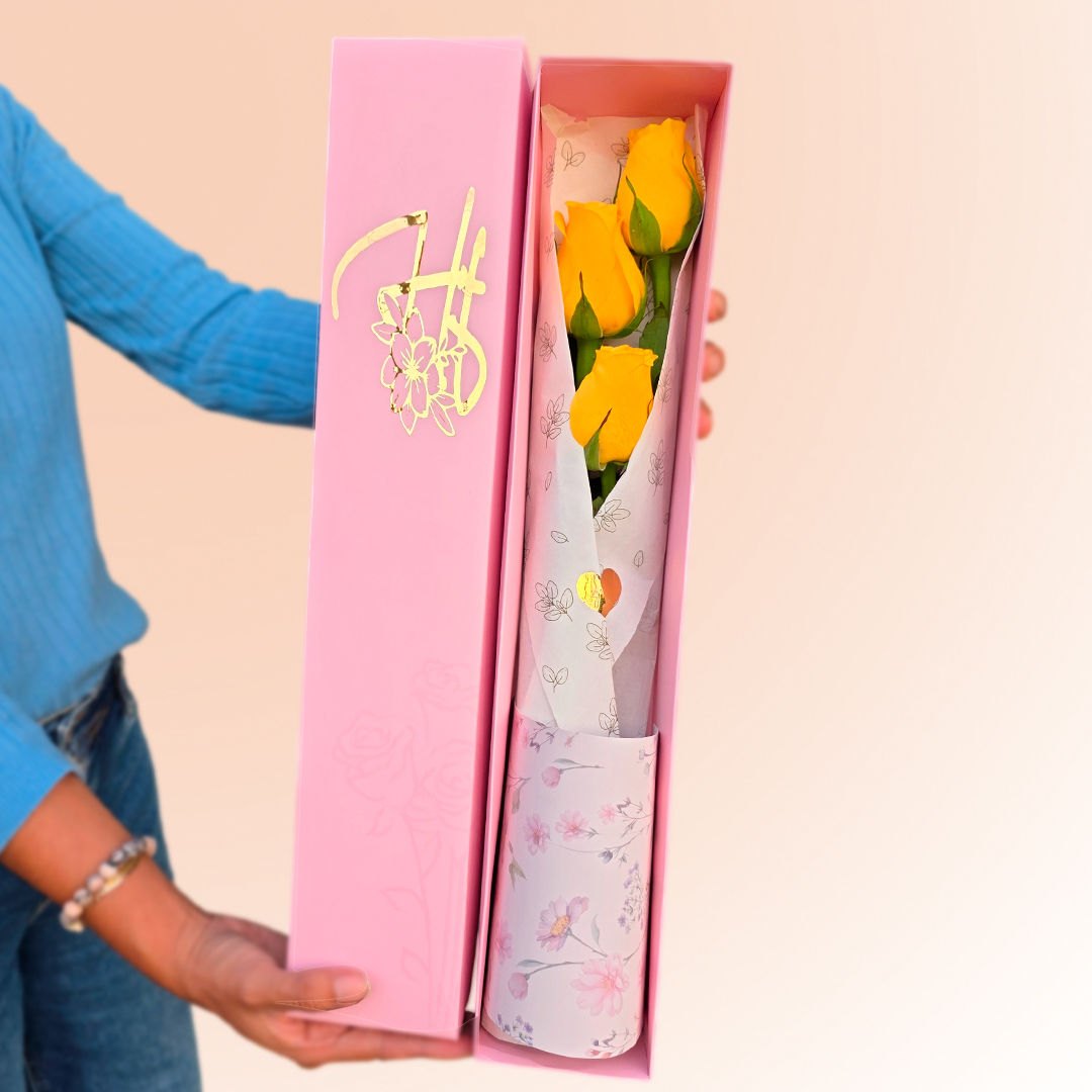 3-rosas-amarillas-en-caja